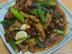 -干老庆贵州留一手烤鱼·地摊火锅(财经大学店)