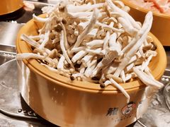 蟹味菇-龍歌自助小火锅(市南金茂湾店)