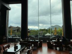 -时光吧·大堂吧·丽江和府洲际度假酒店