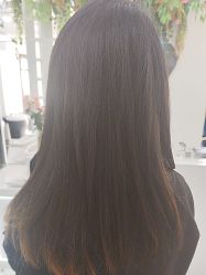 -V7 HAIR SALON