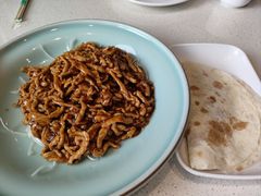京酱肉丝-聚友斋(陶瓷琉璃馆水晶街店)