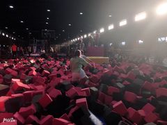 -嘿哟动霸CHUA·新潮玩运动娱乐中心·蹦床滑冰团建乐园