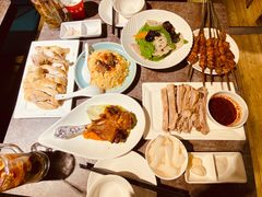 -贯贯吉·清真餐厅(浙江中路店)