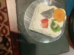 -香格里拉鱼跃地中海西餐厅·牛排披萨