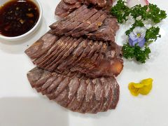 酱牛肉-品味居·首店·大连鲜活海鲜大连菜(东港店)