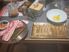 -草家酱蟹炭火烤肉店(珲春南路二店)