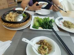 -忆食尚腊味煲仔饭(华南城店)