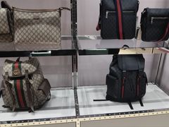 -Gucci(首创奥特莱斯店)