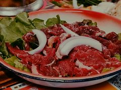 鲜拌炙子牛肉-陈叉子钢盆烤肉(中原万达店)