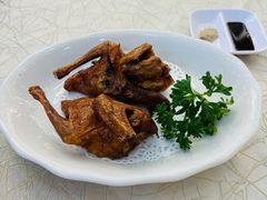 石岐乳鸽-轩记海鲜餐厅·四十五年老字号·经典粤菜(西区彩虹店)