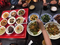 -蓝田九大碗民俗食府(蓝田店)
