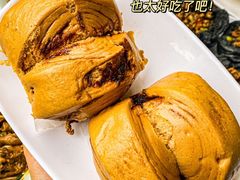 -李与白包子铺(桐梓林店)