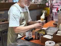 -野人先生Gelato(上海长宁龙之梦店)