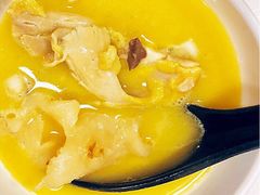 -鲜入围煮花胶鸡海鲜火锅