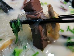 -鸭小妹鸭血粉丝(老门东店)