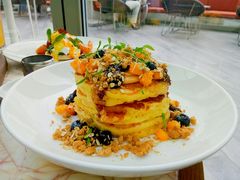 芒果蓝莓松饼-城市露台景观餐厅(淮海路店)