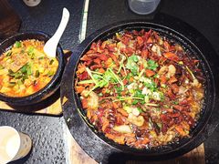 -万重锦·人文川菜馆(骡马市店)