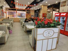 -江城燕子大排档(江汉路步行街店)