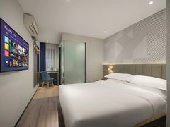 -柏曼酒店(广州长隆旅游度假区汉溪长隆地铁站店)