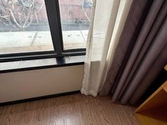 -Zsmart智尚酒店(上海北外滩四川北路东宝兴路地铁站店)