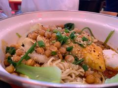 -小蛮椒麻辣烫·麻辣拌(青浦宝龙店)