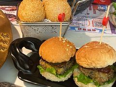 -哥老官重庆美蛙鱼头(龙湖杭州金沙天街店)