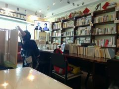 -武汉境自在書店