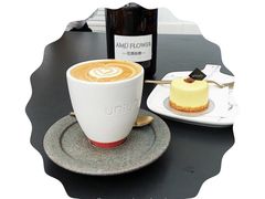 -UNI UNI(环亚凯瑟琳店)