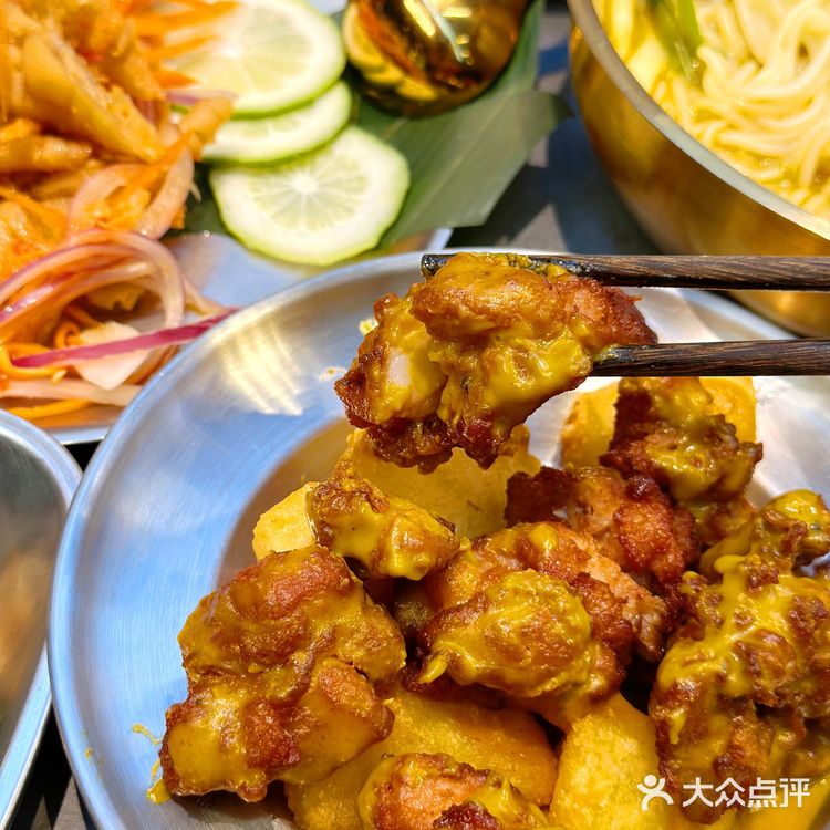 超正宗泰 式米粉小泰造 这次是超级好吃的泰式料理!