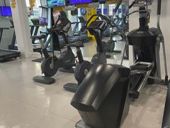 -发条鸭无人健身房(浦东北艾路店)