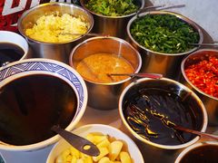 -运气牛自助酱大骨火锅(南京东路店)