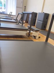 -依灵瑜伽普拉提连锁