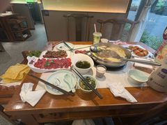 -乡土黄·鲜牛肉火锅·小龙虾(兴业街店)