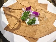 -宽板凳老灶火锅(台湾街店)
