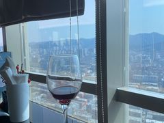 靠窗位-怡豪大饭店·银顶旋转餐厅