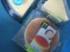 -昆明冠生园·蛋糕·面包(南强街店)