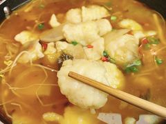 -有红鸡毛店·川菜(建设路店)