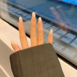 -UGIRL有个美甲