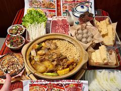 -沙胆彪炭炉牛杂煲(上海日月光广场店)