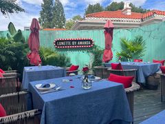 -弦月窗LUNETTE BY AMANDA(复兴路店)