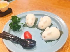 大白兔草莓椰汁糕-一笼小幸运