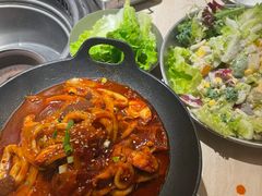 -蚂蚁洞·烤肉大营地(上海静安大悦城店)