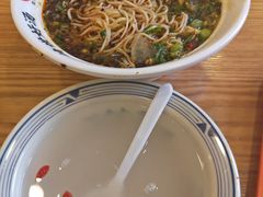 -牛一嘴·兰州牛肉面·大盘鸡(财富中心店)