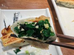素三鲜锅贴-春水锅贴·传统鲁菜(大明湖店)