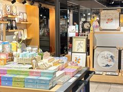 -猫的天空之城概念书店(苏州诚品店)