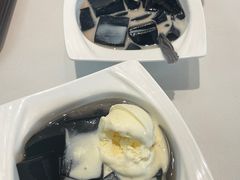 -梧州双钱龟苓膏(丽港航母店)