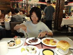 -四海一家自助餐(益田假日广场店)