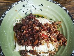 香辣牛肉酱拌面-刘氏三和面馆