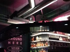 -TASTE ROOM Bar