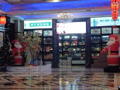 -港澳广场购物中心